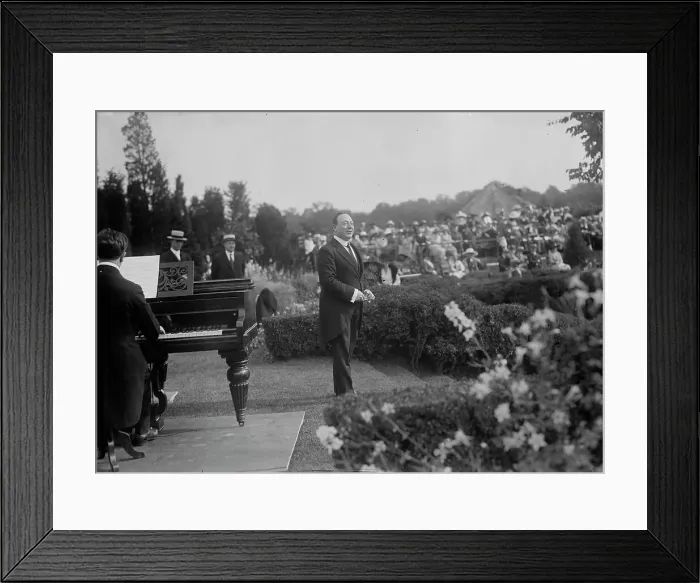 Framed Print : Giuseppe De Luca, 1918. Creator: Bain News Service Framed Print : Giuseppe De Luca, 1918. Creator: Bain News Service