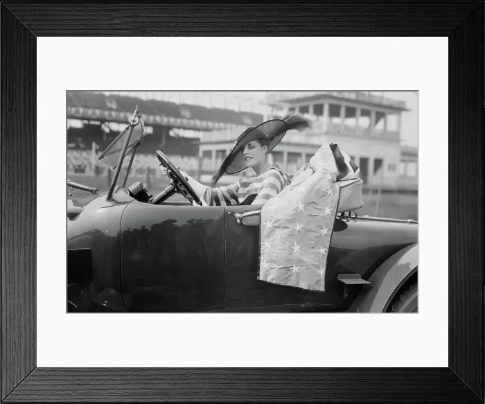 Framed Print : Nephile Bunnell, 1917. Creator: Bain News Service Framed Print : Nephile Bunnell, 1917. Creator: Bain News Service