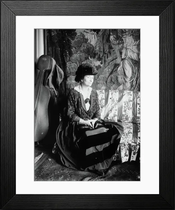Framed Print : Susan Metcalfe, between c1915 and c1920. Creator: Bain News Service Framed Print : Susan Metcalfe, between c1915 and c1920. Creator: Bain News Service