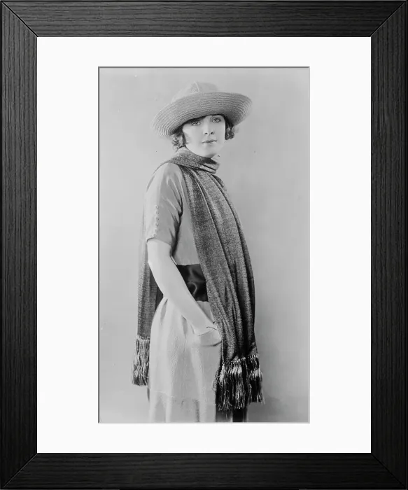 Framed Print : Doris Sheerin, between c1915 and c1920. Creator: Bain News Service Framed Print : Doris Sheerin, between c1915 and c1920. Creator: Bain News Service