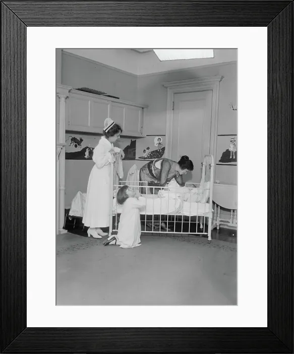 Framed Print : Alma Gluck, 1918 or 1919. Creator: Bain News Service Framed Print : Alma Gluck, 1918 or 1919. Creator: Bain News Service