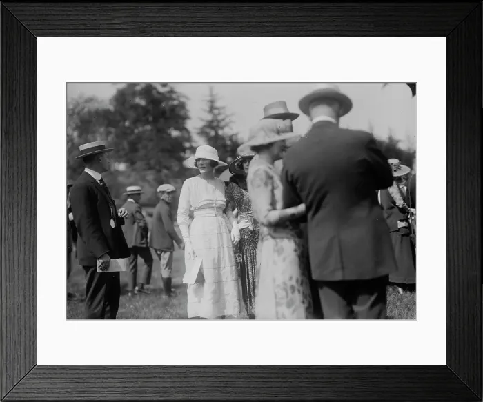 Framed Print : Mrs. F.T. Frelinghuysen, between c1915 and c1920. Creator: Bain News Service Framed Print : Mrs. F.T. Frelinghuysen, between c1915 and c1920. Creator: Bain News Service
