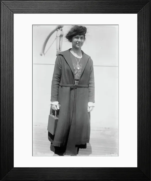 Framed Print : M. Hollins, between c1915 and c1920. Creator: Bain News Service Framed Print : M. Hollins, between c1915 and c1920. Creator: Bain News Service