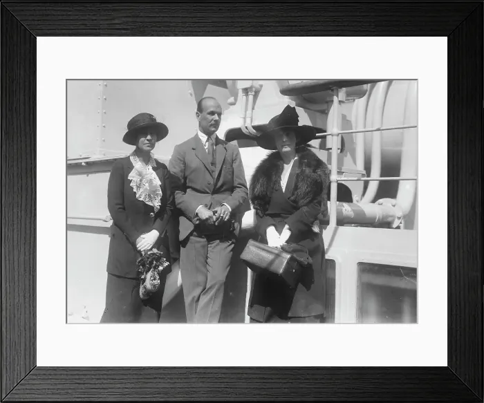 Framed Print : Duchess of Roxburghe, Capt. Eric D. MacKenzie, Lady Granard, between c1915 and c1920. Creator: Bain News Service Framed Print : Duchess of Roxburghe, Capt. Eric D. MacKenzie, Lady Granard, between c1915 and c1920. Creator: Bain News Service