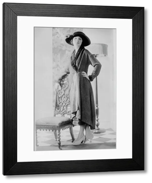 Framed Print : Florence Fair, between c1915 and c1920. Creator: Bain News Service Framed Print : Florence Fair, between c1915 and c1920. Creator: Bain News Service