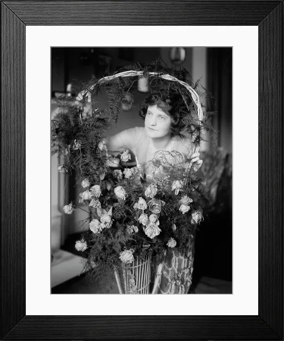 Framed Print : Irene Williams, between c1915 and c1920. Creator: Bain News Service Framed Print : Irene Williams, between c1915 and c1920. Creator: Bain News Service