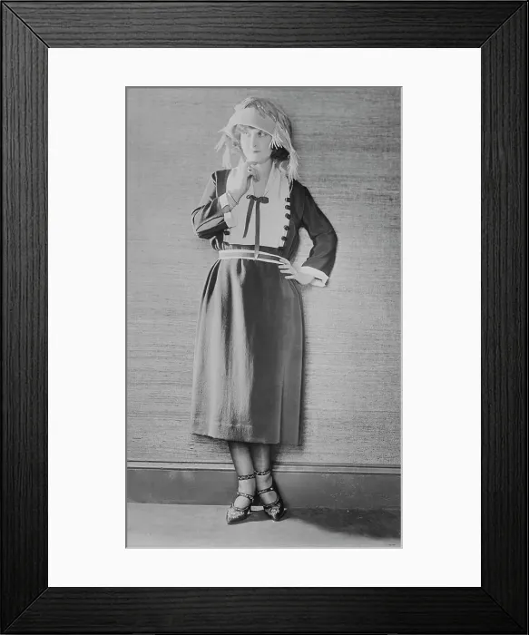 Framed Print : Hope Hampton, between c1915 and c1920. Creator: Bain News Service Framed Print : Hope Hampton, between c1915 and c1920. Creator: Bain News Service
