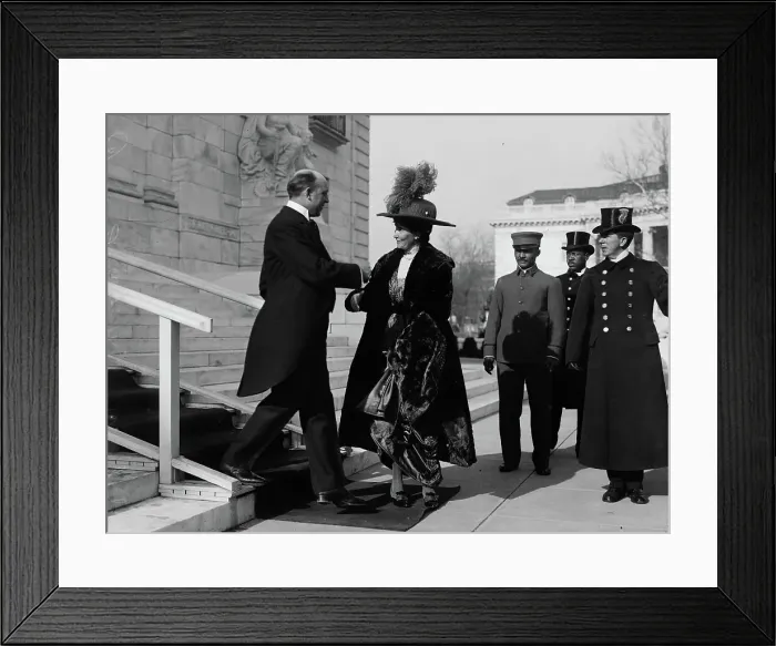 Framed Print : John Barrett & Lady Eustace Percy, between c1910 and c1915. Creator: Bain News Service Framed Print : John Barrett & Lady Eustace Percy, between c1910 and c1915. Creator: Bain News Service