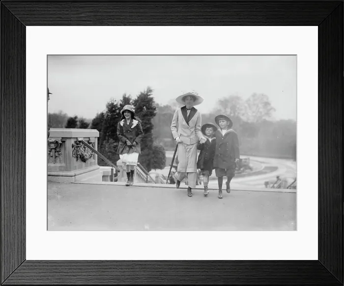 Framed Print : Margaret Schieffelin & Louise, Bayard & Elliot, between c1910 and c1915. Creator: Bain News Service