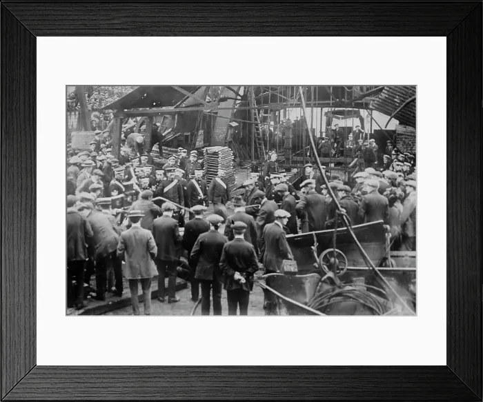 Framed Print : Cardiff mine disaster, 1913. Creator: Bain News Service Framed Print : Cardiff mine disaster, 1913. Creator: Bain News Service
