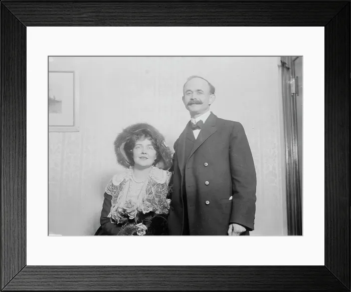 Framed Print : B.B. Lindsey and wife, between c1910 and c1915. Creator: Bain News Service Framed Print : B.B. Lindsey and wife, between c1910 and c1915. Creator: Bain News Service