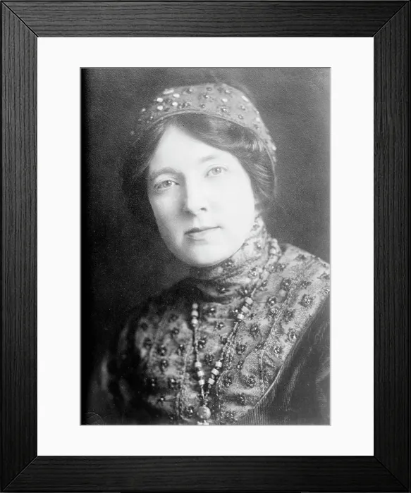 Framed Print : Mrs. H.H. Lund, between c1910 and c1915. Creator: Bain News Service Framed Print : Mrs. H.H. Lund, between c1910 and c1915. Creator: Bain News Service