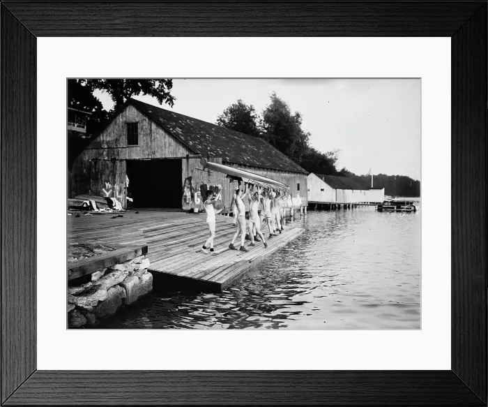 Framed Print : Yale Varsity 8, between c1910 and c1915. Creator: Bain News Service Framed Print : Yale Varsity 8, between c1910 and c1915. Creator: Bain News Service