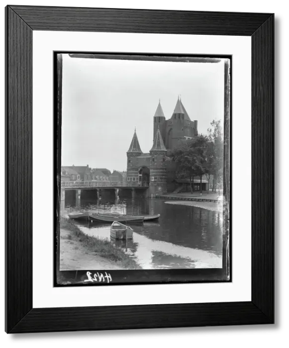 Framed Print : The Amsterdamse Poort, Haarlem, the Netherlands, 1906-1917. Creator: George Crombie Framed Print : The Amsterdamse Poort, Haarlem, the Netherlands, 1906-1917. Creator: George Crombie