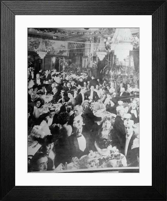 Framed Print : Cafe, New Year's Eve, between c1910 and c1915. Creator: Bain News Service Framed Print : Cafe, New Year's Eve, between c1910 and c1915. Creator: Bain News Service
