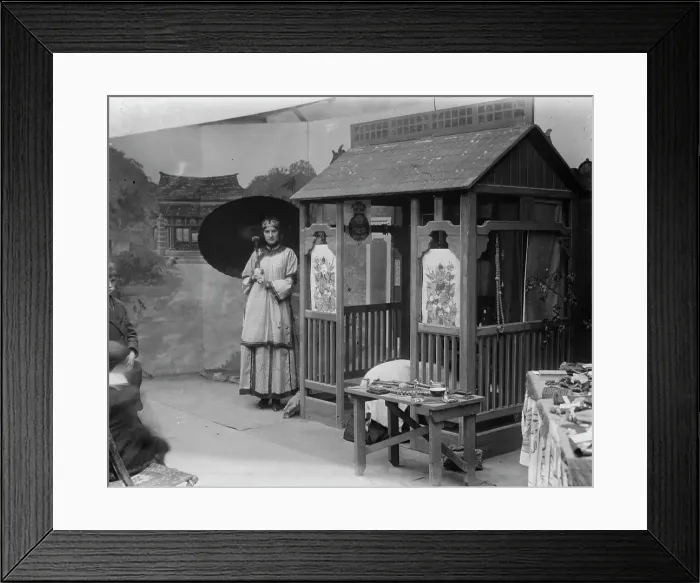 Framed Print : Chinese Buddhist Temple, between c1910 and c1915. Creator: Bain News Service Framed Print : Chinese Buddhist Temple, between c1910 and c1915. Creator: Bain News Service