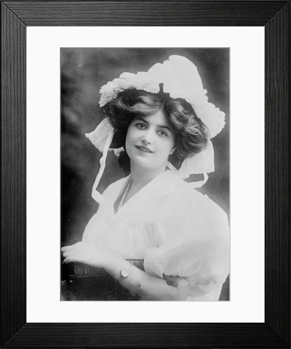 Framed Print : Ethel Oliver, between c1910 and c1915. Creator: Bain News Service