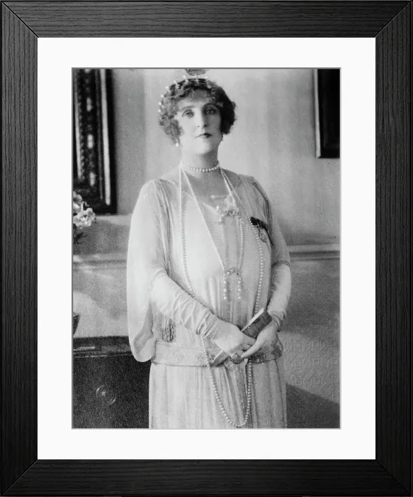 Framed Print : Lady Archibald Weigall, between c1910 and c1915. Creator: Bain News Service Framed Print : Lady Archibald Weigall, between c1910 and c1915. Creator: Bain News Service