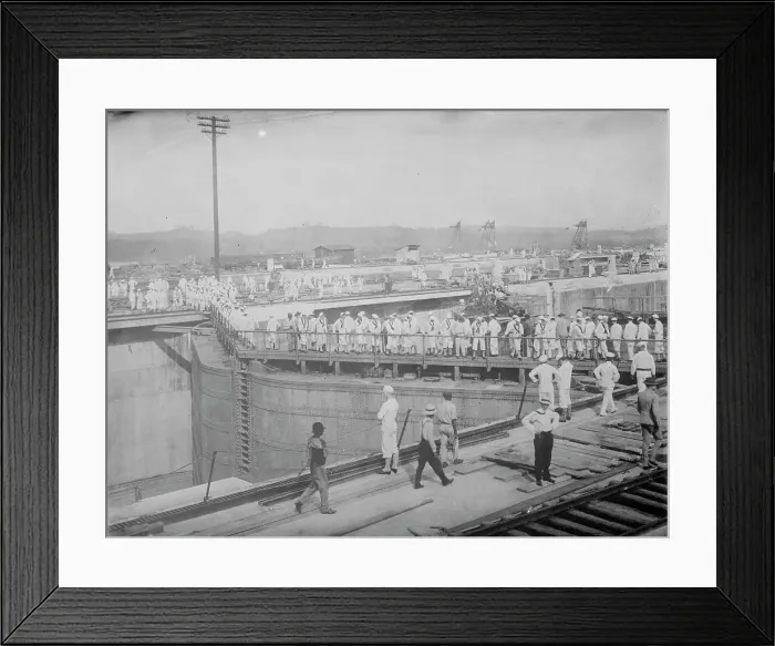 Framed Print : Gatun Upper Locks- Footbridge across Upper Guard Gates, between c1910 and c1915. Creator: Bain News Service Framed Print : Gatun Upper Locks- Footbridge across Upper Guard Gates, between c1910 and c1915. Creator: Bain News Service