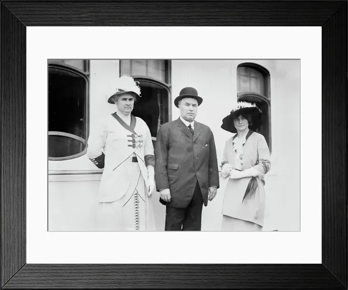 Framed Print : Roger Sullivan, wife and daughter, between c1910 and c1915. Creator: Bain News Service Framed Print : Roger Sullivan, wife and daughter, between c1910 and c1915. Creator: Bain News Service