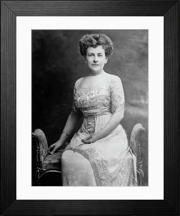 Framed Print : Mrs. Clinton Backus, between c1910 and c1915. Creator: Bain News Service Framed Print : Mrs. Clinton Backus, between c1910 and c1915. Creator: Bain News Service