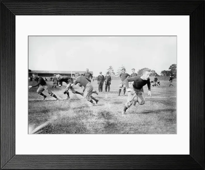 Framed Print : Practice, Yale, 1913. Creator: Bain News Service Framed Print : Practice, Yale, 1913. Creator: Bain News Service