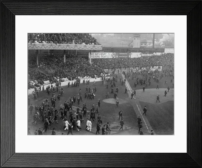 Framed Print : World Series 1913, after 3rd game, Polo Grounds, NY (baseball), 1913. Creator: Bain News Service Framed Print : World Series 1913, after 3rd game, Polo Grounds, NY (baseball), 1913. Creator: Bain News Service