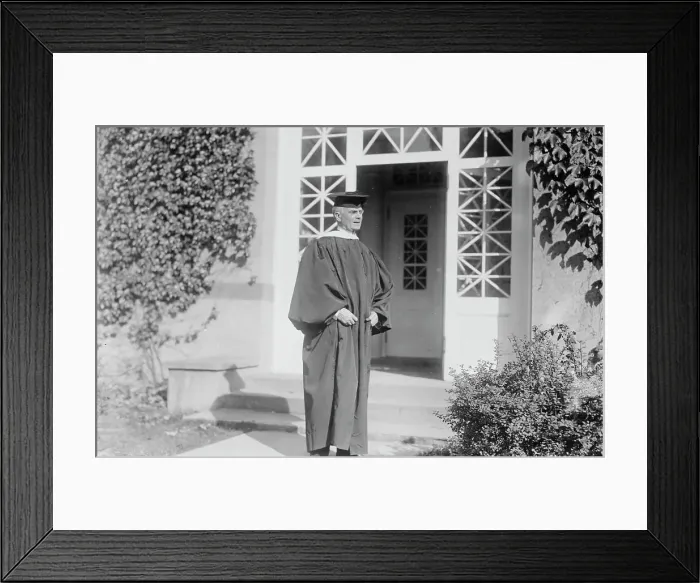 Framed Print : S. Beach, between c1910 and c1915. Creator: Bain News Service