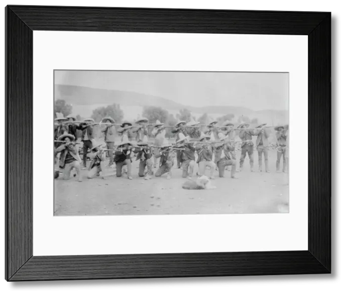 Framed Print : Revolucionarios Haciendo Fuego, 1911. Creator: Bain News Service Framed Print : Revolucionarios Haciendo Fuego, 1911. Creator: Bain News Service