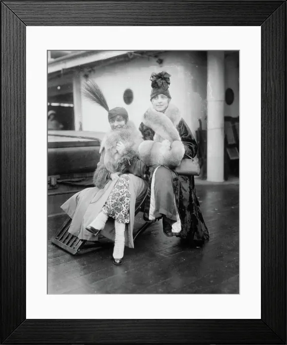 Framed Print : Mme. Valentine Kachouba, Alexandra Wassilewska, 1916. Creator: Bain News Service Framed Print : Mme. Valentine Kachouba, Alexandra Wassilewska, 1916. Creator: Bain News Service