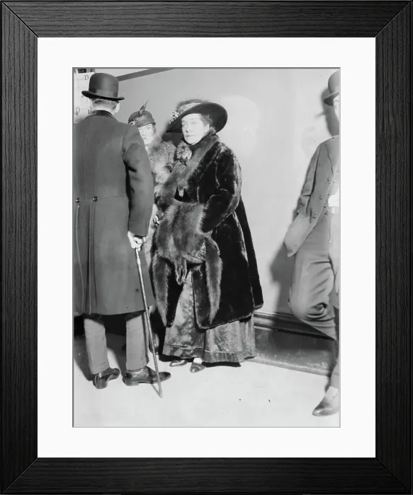 Framed Print : Mrs. Alex Mishkinoff [i.e. Miskinoff], Princess Galatzine [i.e. Galitzine], between c1915 and c1920. Creator: Bain News Service