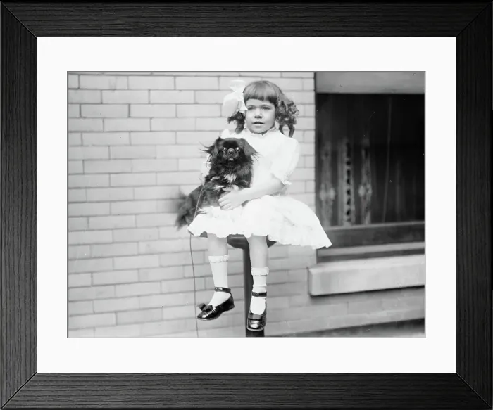 Framed Print : Dorothy Lulow & Sing Bell, between c1910 and c1915. Creator: Bain News Service Framed Print : Dorothy Lulow & Sing Bell, between c1910 and c1915. Creator: Bain News Service