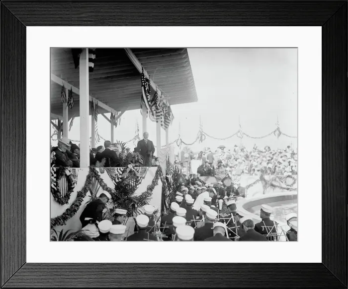 Framed Print : Reviewing stand at the Columbus Fountain dedication ceremony, Union Station, Washington...June 1912. Creator: Bain News Service