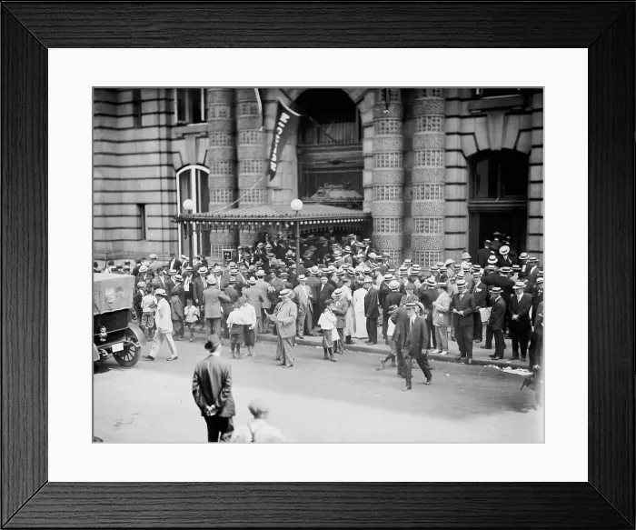 Framed Print : Alabama delegation at Baltimore, between c1910 and c1915. Creator: Bain News Service Framed Print : Alabama delegation at Baltimore, between c1910 and c1915. Creator: Bain News Service