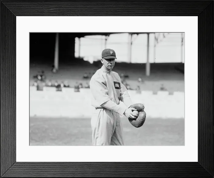 Framed Print : Bill Killefer, Philadelphia NL, at Polo Grounds, NY (baseball), 1913. Creator: Bain News Service Framed Print : Bill Killefer, Philadelphia NL, at Polo Grounds, NY (baseball), 1913. Creator: Bain News Service