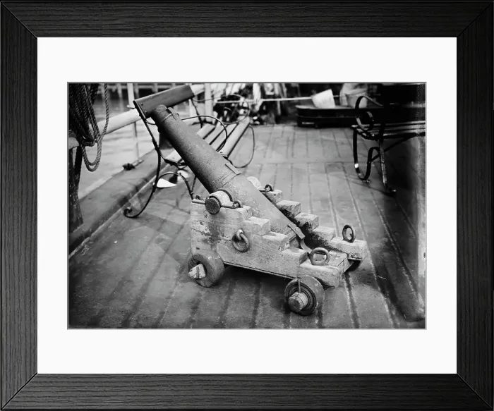 Framed Print : Gun on SUCCESS, between c1910 and c1915. Creator: Bain News Service Framed Print : Gun on SUCCESS, between c1910 and c1915. Creator: Bain News Service