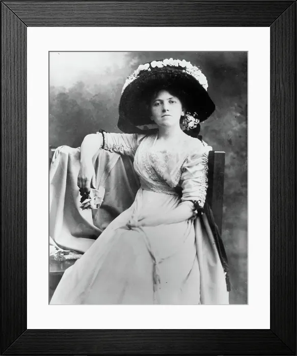 Framed Print : Mrs. Frances Hewett Bowne, between c1910 and c1915. Creator: Bain News Service Framed Print : Mrs. Frances Hewett Bowne, between c1910 and c1915. Creator: Bain News Service