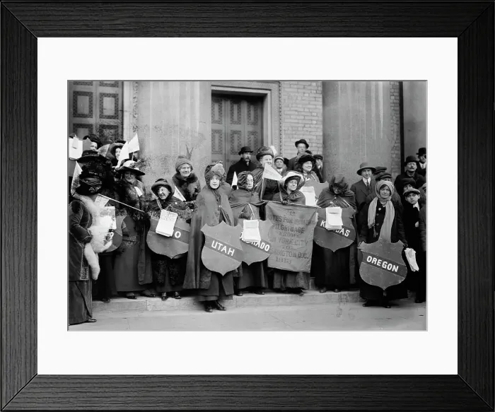 Framed Print : Suffrage hikers collecting, 1913. Creator: Bain News Service Framed Print : Suffrage hikers collecting, 1913. Creator: Bain News Service
