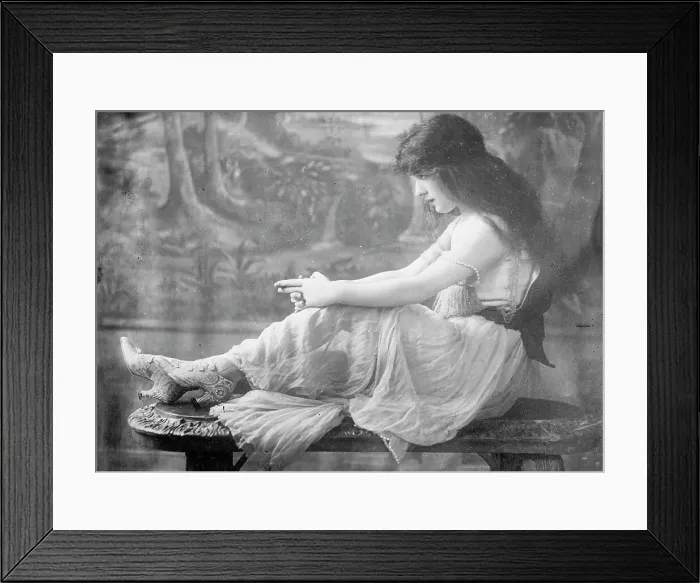 Framed Print : Evelyn Thaw, 1913. Creator: Bain News Service