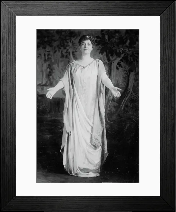 Framed Print : Mrs. Glenna S. Tinnin, (1913?). Creator: Bain News Service Framed Print : Mrs. Glenna S. Tinnin, (1913?). Creator: Bain News Service