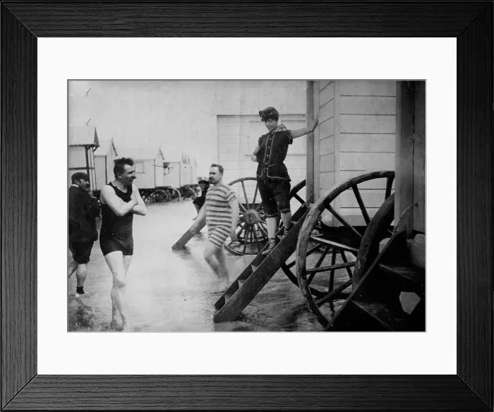 Framed Print : Bather posing for photo - Ostend, 1913. Creator: Bain News Service Framed Print : Bather posing for photo - Ostend, 1913. Creator: Bain News Service