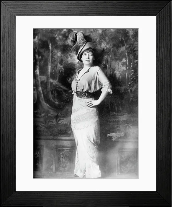 Framed Print : Angela Keir, between c1910 and c1915. Creator: Bain News Service Framed Print : Angela Keir, between c1910 and c1915. Creator: Bain News Service