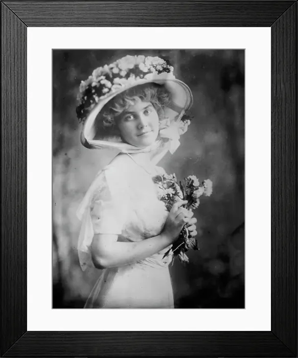 Framed Print : Bessie Yoakum, between c1910 and c1915. Creator: Bain News Service Framed Print : Bessie Yoakum, between c1910 and c1915. Creator: Bain News Service