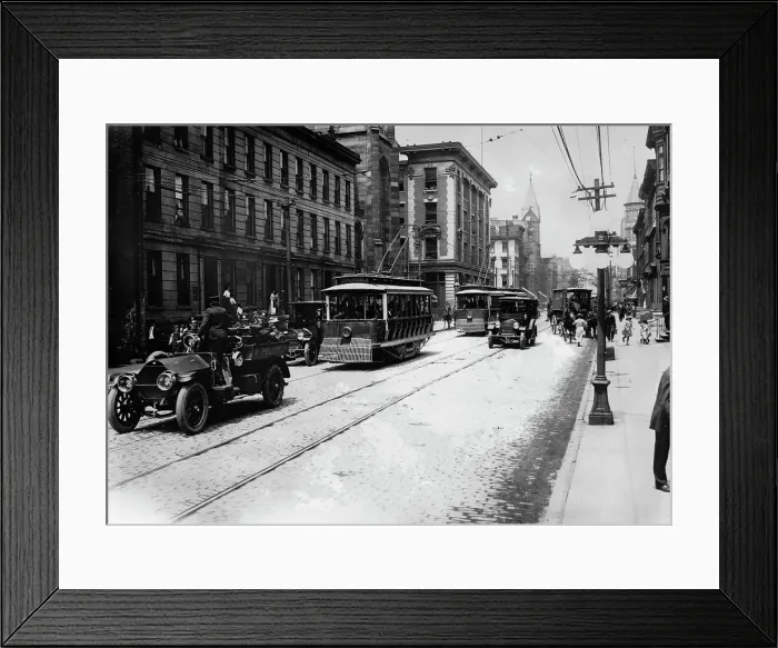Framed Print : Cincinnati car strike, 1913. Creator: Bain News Service Framed Print : Cincinnati car strike, 1913. Creator: Bain News Service