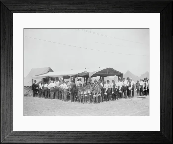 Framed Print : Dinner Time - Gettysburg, 1913. Creator: Bain News Service Framed Print : Dinner Time - Gettysburg, 1913. Creator: Bain News Service