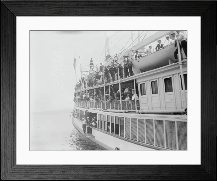 Framed Print : Outing of Tim Sullivan Ass'n, 1913. Creator: Bain News Service Framed Print : Outing of Tim Sullivan Ass'n, 1913. Creator: Bain News Service