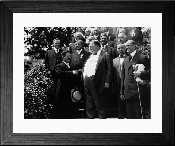 Framed Print : Taft and Notification Comm. at Wh. House, 1912. Creator: Bain News Service Framed Print : Taft and Notification Comm. at Wh. House, 1912. Creator: Bain News Service