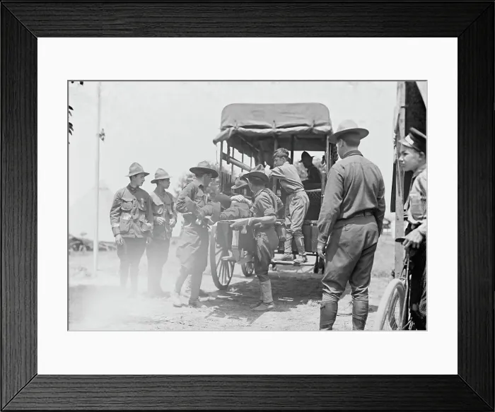 Framed Print : Heat Prostrations - Gettysburg, 1913. Creator: Bain News Service Framed Print : Heat Prostrations - Gettysburg, 1913. Creator: Bain News Service