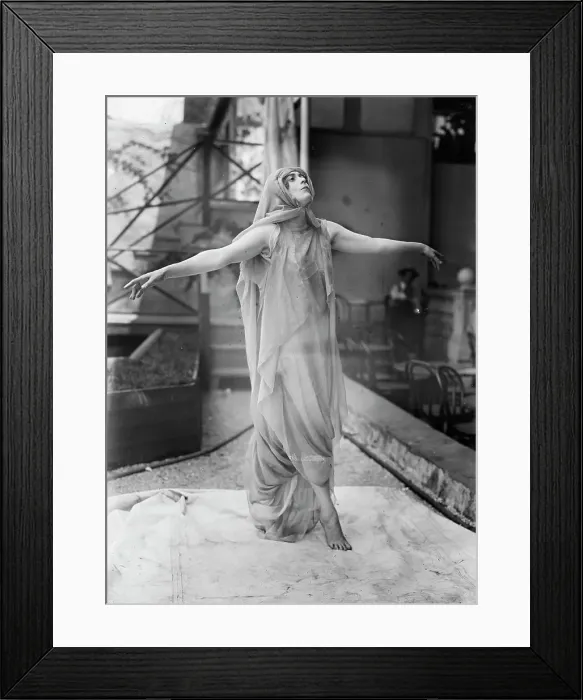 Framed Print : Lady C. Stewart Richardson, 1913. Creator: Bain News Service Framed Print : Lady C. Stewart Richardson, 1913. Creator: Bain News Service