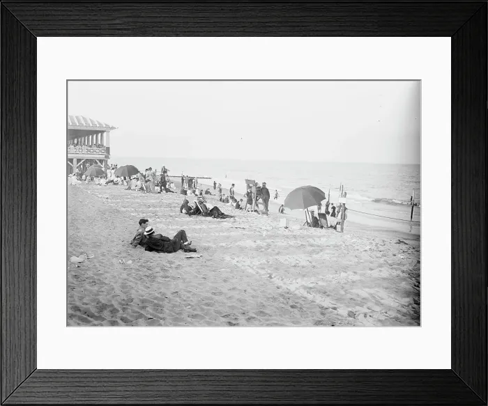 Framed Print : Asbury Park, between c1910 and c1915. Creator: Bain News Service Framed Print : Asbury Park, between c1910 and c1915. Creator: Bain News Service